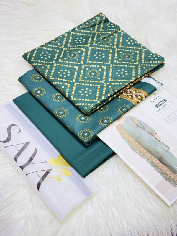 Saya Premium Printed Lawn 3 Piece - Image 3