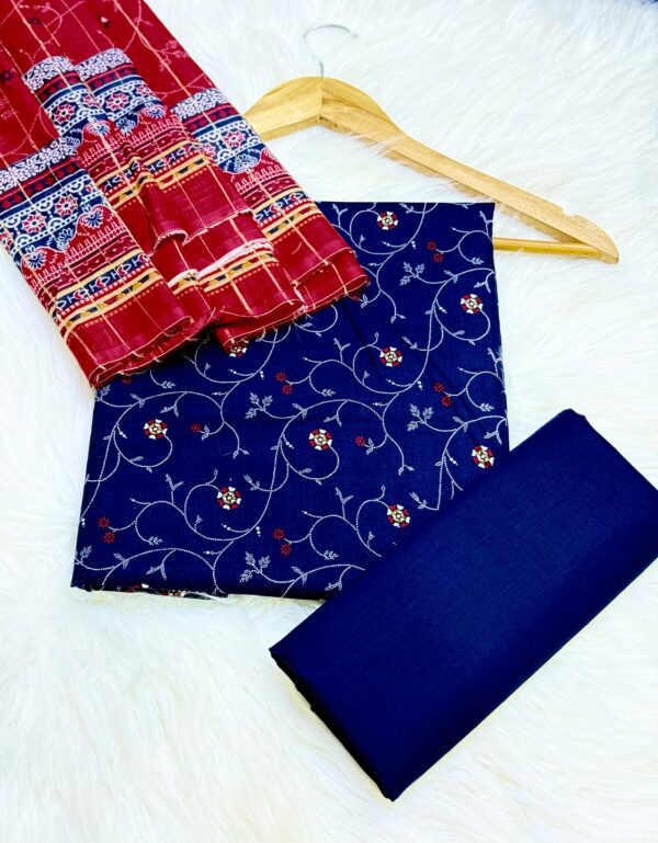 Unstitched 3 piece lawn suite
