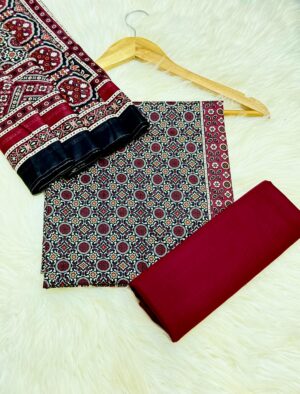 Binsaeed Lawn 3-Piece Suit – Premium Digital Printed Lawn Collection 2025