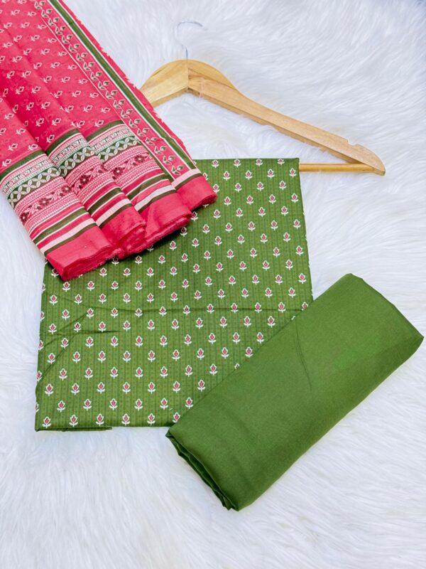 Binsaeed Lawn 3-Piece Suit – Premium Digital Printed Lawn Collection 2025